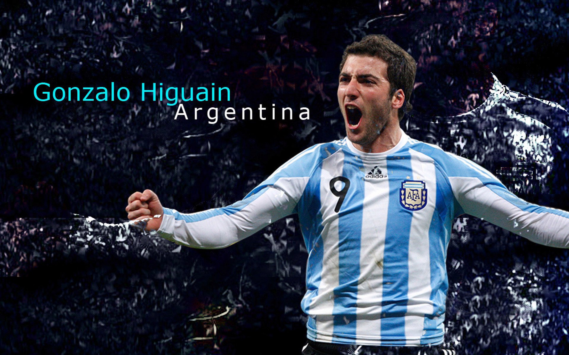 简：作为全黑队的边锋新星，打破防线让全黑队进攻多元化，mf简黑